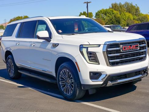 New 2026 GMC Yukon XL Elevation w/ Elevation Premium Package AWD/4WD image 6