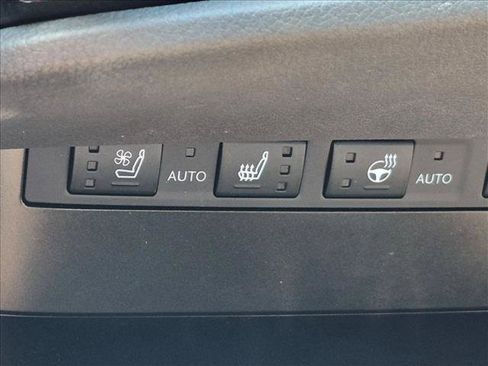 Used 2025 Lexus ES 350 w/ Premium Package FWD image 13