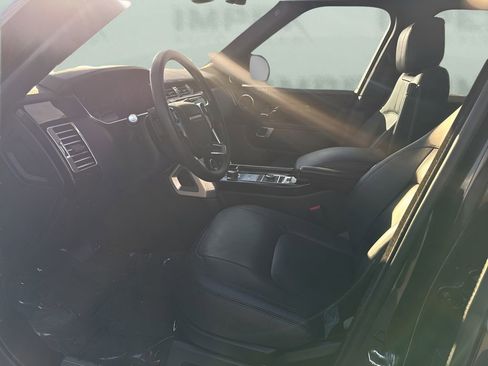 Used 2020 Land Rover Range Rover HSE image 9