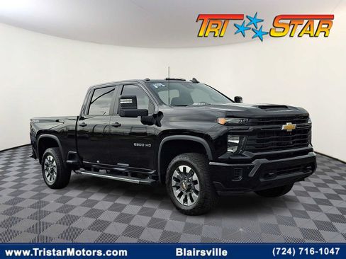 Certified 2025 Chevrolet Silverado 2500 Custom w/ Custom Value Package AWD/4WD image 1