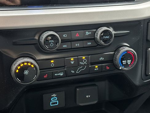 New 2026 Ford F350 XLT w/ XLT Premium Package AWD/4WD image 19