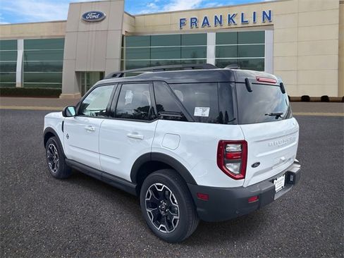 New 2025 Ford Bronco Sport Outer Banks image 5