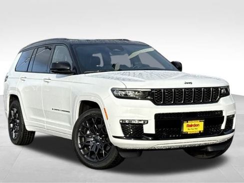 New 2025 Jeep Grand Cherokee L Summit image 1