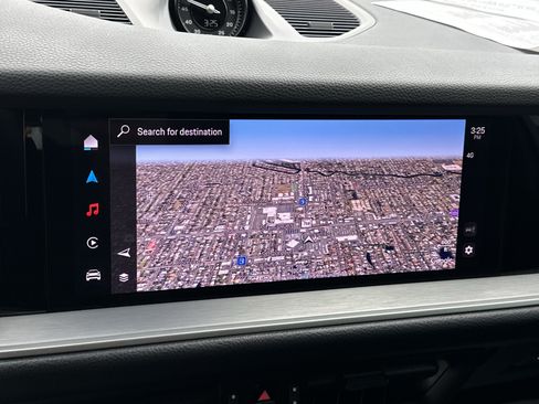 Certified 2024 Porsche Cayenne Coupe AWD/4WD image 31