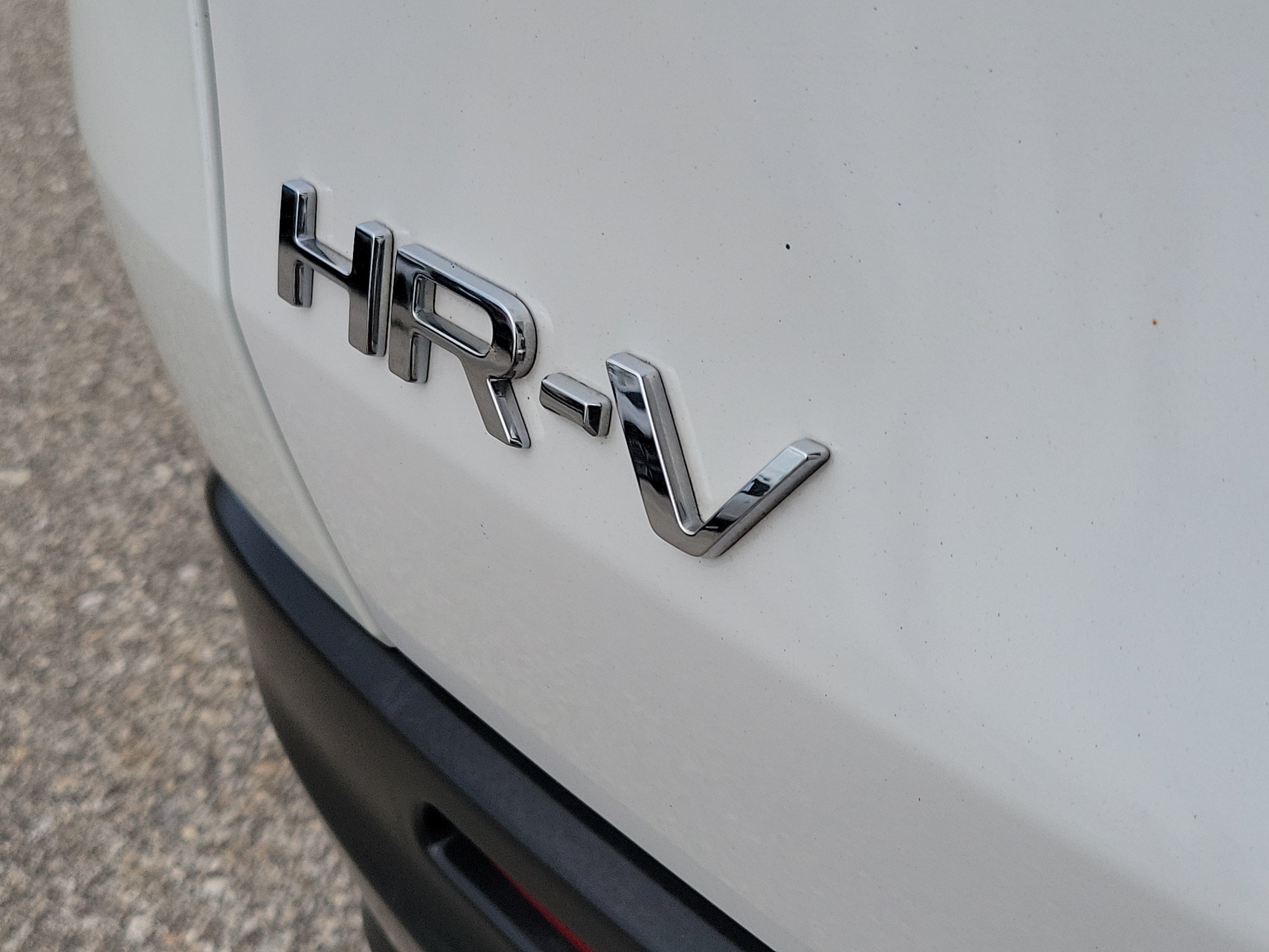 Used 2024 Honda HR-V LX image 8