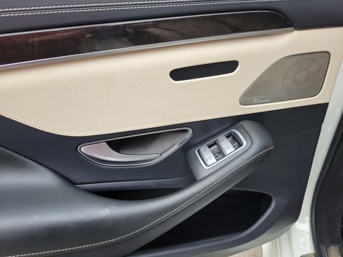 Used 2015 Mercedes-Benz S 550 4MATIC Sedan image 19