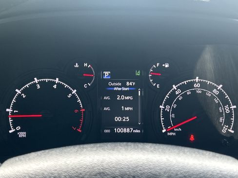Used 2022 Toyota 4Runner SR5 RWD image 23
