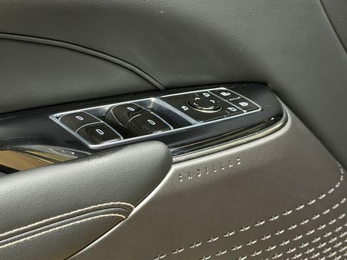 Certified 2024 Cadillac Lyriq Luxury RWD image 24