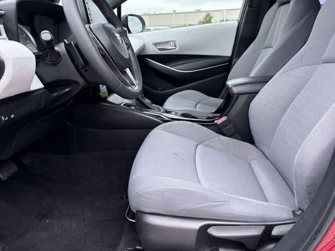 Used 2022 Toyota Corolla SE FWD image 18
