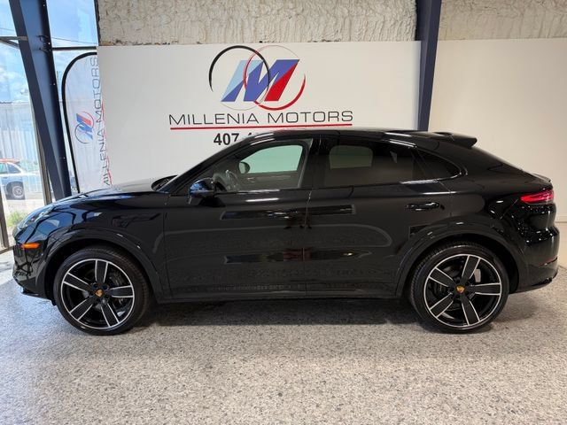 Used 2023 Porsche Cayenne Platinum Edition AWD/4WD image 1