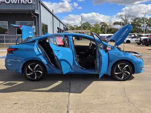 Certified 2025 Nissan Versa SR w/ Trunk Package image 13