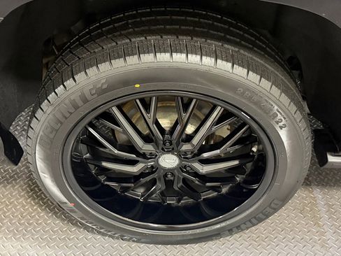 Used 2015 Cadillac Escalade ESV Platinum AWD/4WD image 20