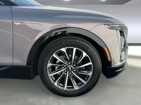 Certified 2024 Cadillac Lyriq Sport image 11