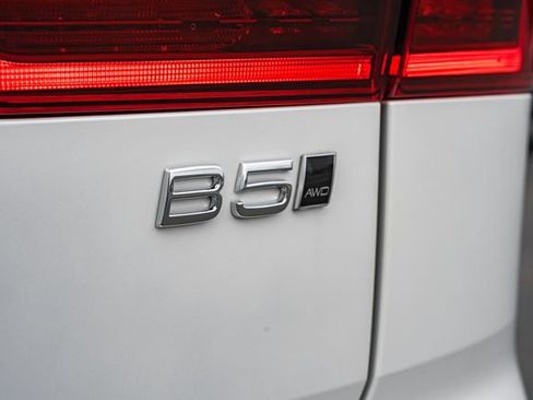 New 2026 Volvo XC60 B5 Plus w/ Protection Package Premier image 9