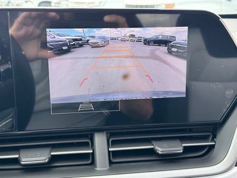 New 2026 Chevrolet Trax RS w/ Sunroof Package FWD image 16