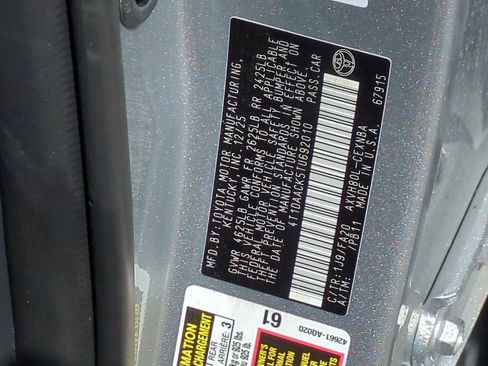 Used 2026 Toyota Camry LE FWD image 32