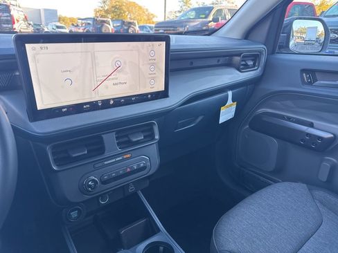 New 2025 Ford Maverick XLT w/ Black Appearance Package image 19