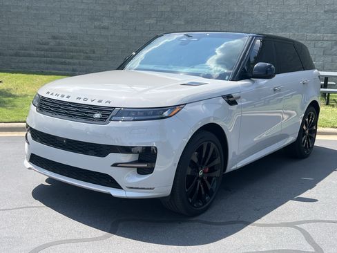 Certified 2025 Land Rover Range Rover Sport Dynamic SE AWD/4WD image 1