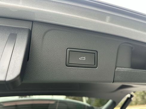 New 2026 Volkswagen Atlas SE image 26