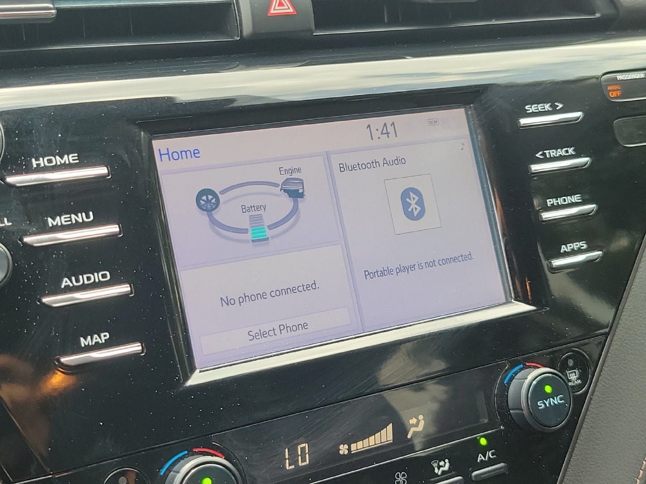 Used 2019 Toyota Camry LE FWD image 24