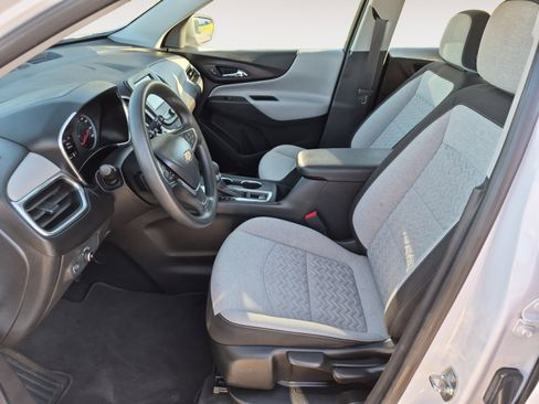 Used 2024 Chevrolet Equinox LS image 22