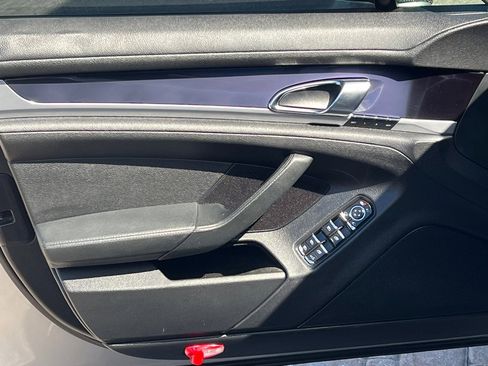 Used 2012 Porsche Panamera S image 38