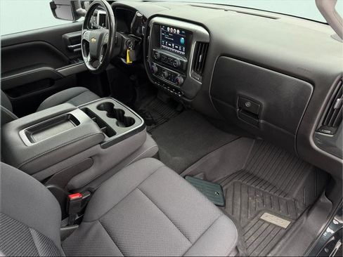 Used 2019 Chevrolet Silverado 2500 LT w/ LT Convenience Package image 17