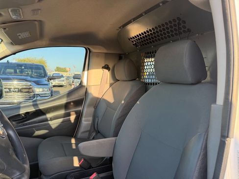 Used 2021 Nissan NV200 SV w/ Sliding Door Glass Package image 15