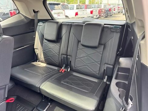 Used 2025 Volkswagen Atlas SE AWD/4WD image 20