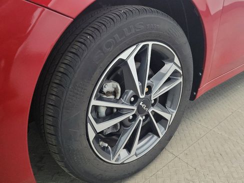 Used 2023 Kia Forte LXS w/ LXS Technology Package FWD image 31