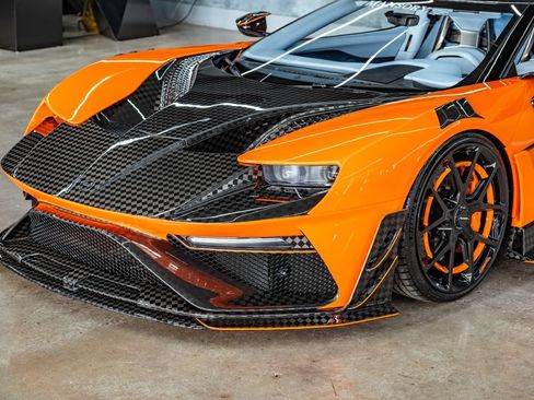 Used 2018 Ford GT RWD image 22