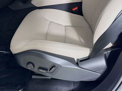 New 2026 Volvo XC90 T8 Plus w/ Protection Package Premier AWD/4WD image 20