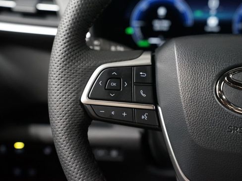 Certified 2025 Toyota Sienna Platinum FWD image 15