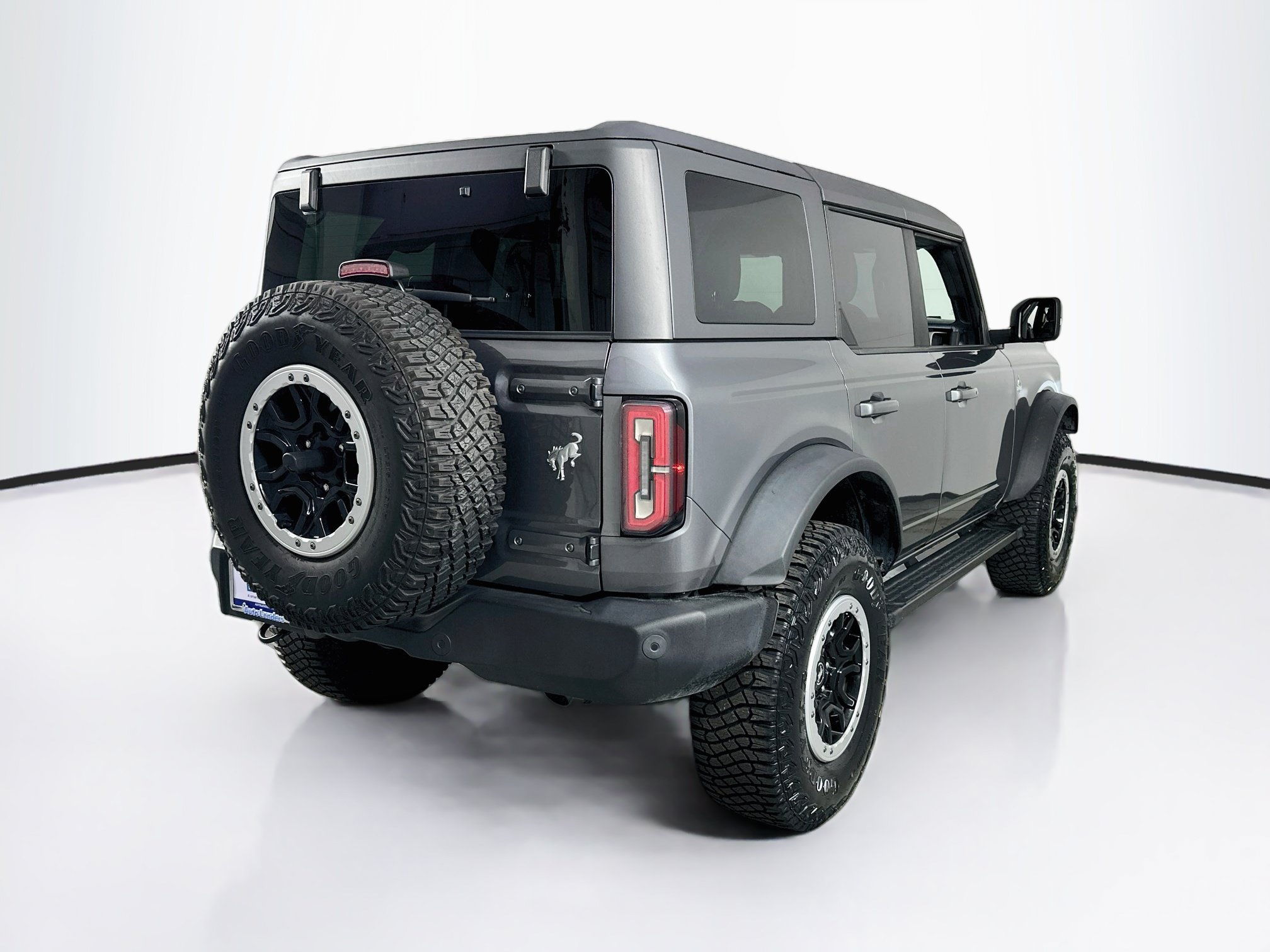 Used 2023 Ford Bronco Outer Banks w/ Sasquatch Package AWD/4WD image 5