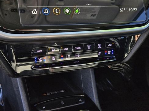 Used 2023 Chevrolet Bolt EUV LT w/ Convenience Package image 23