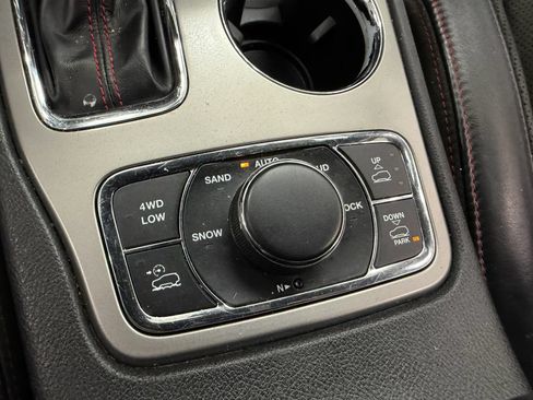 Used 2021 Jeep Grand Cherokee Trailhawk AWD/4WD image 33