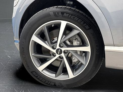 Used 2025 Genesis GV80 2.5T Advanced image 37