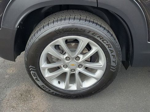 Used 2024 Chevrolet TrailBlazer LS w/ LS Convenience Package FWD image 7