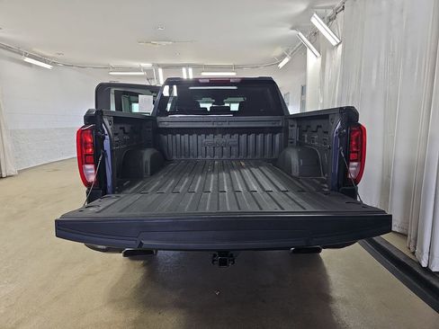 Used 2023 GMC Sierra 1500 Elevation image 15