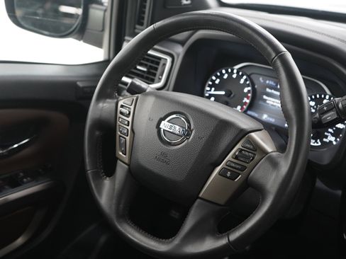 Used 2022 Nissan Titan Platinum Reserve w/ Moonroof Package image 13