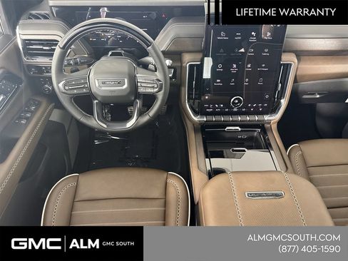 New 2026 GMC Yukon Denali Ultimate w/ LPO, Floor Liner Package AWD/4WD image 26