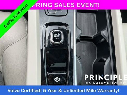 Certified 2023 Volvo XC60 B5 Plus FWD image 21