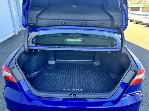Used 2018 Toyota Camry LE w/ Convenience Package image 10
