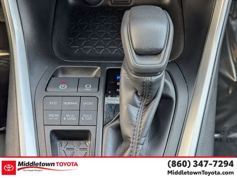 Used 2025 Toyota RAV4 XLE image 27