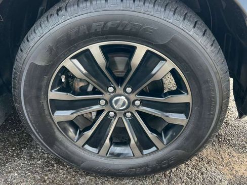 Used 2017 Nissan Armada Platinum image 14