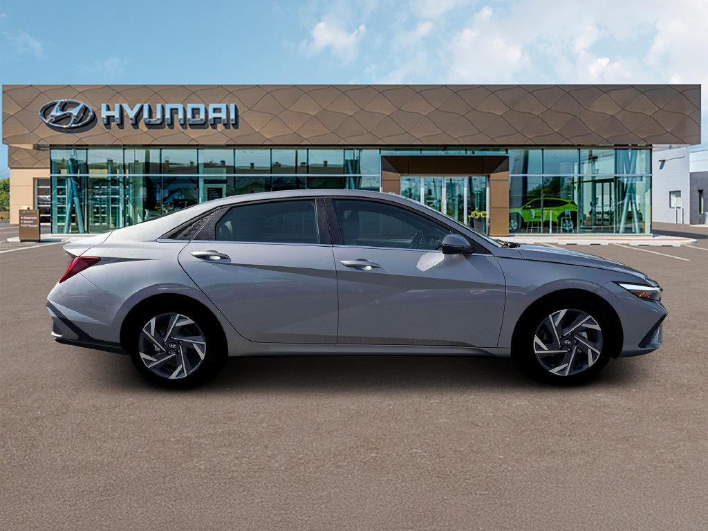 Certified 2026 Hyundai Elantra Limited FWD image 9