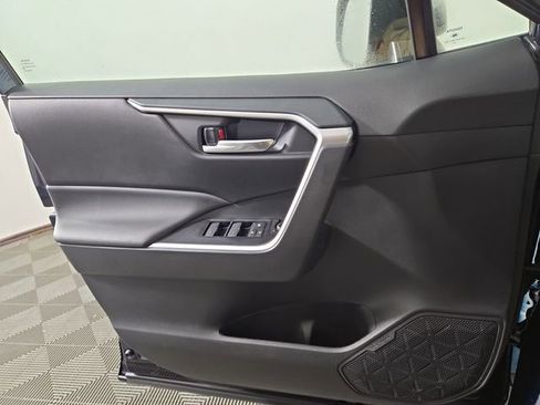 New 2025 Toyota RAV4 XLE image 30
