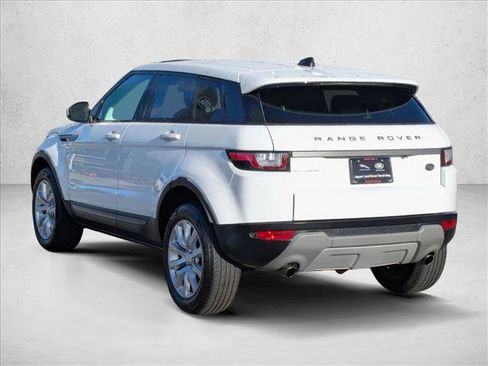 Used 2017 Land Rover Range Rover Evoque SE image 8