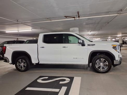 New 2026 GMC Sierra 1500 SLT w/ SLT Convenience Package AWD/4WD image 4