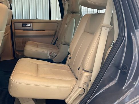Used 2017 Ford Expedition Limited AWD/4WD image 23